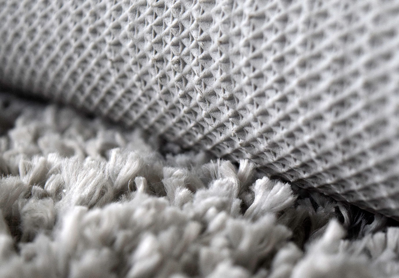 Beirut Soft 100019-90 carpet provides dense and deep materials size: 67x100 SKU: