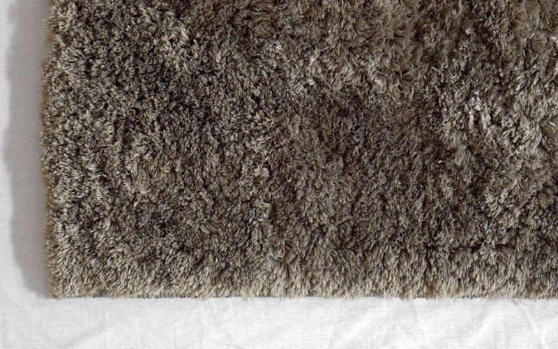 سجاد شاج إيثيريال 4 قطع مودرن بخامات فاخرة وألوان راقية من Cairo Drop – Ethereal Shaggy Carpet 4 pieces modern design, durable & elegant.