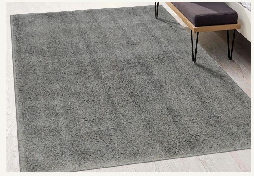 احصلي على سجادة ميرا 100600-91 المشعرة بخصم 50% من Cairo Drop، خامة بوليستر ناعمة مضادة للانزلاق مع توصيل وضمان.
50% off Mira 100600-91 shaggy rug