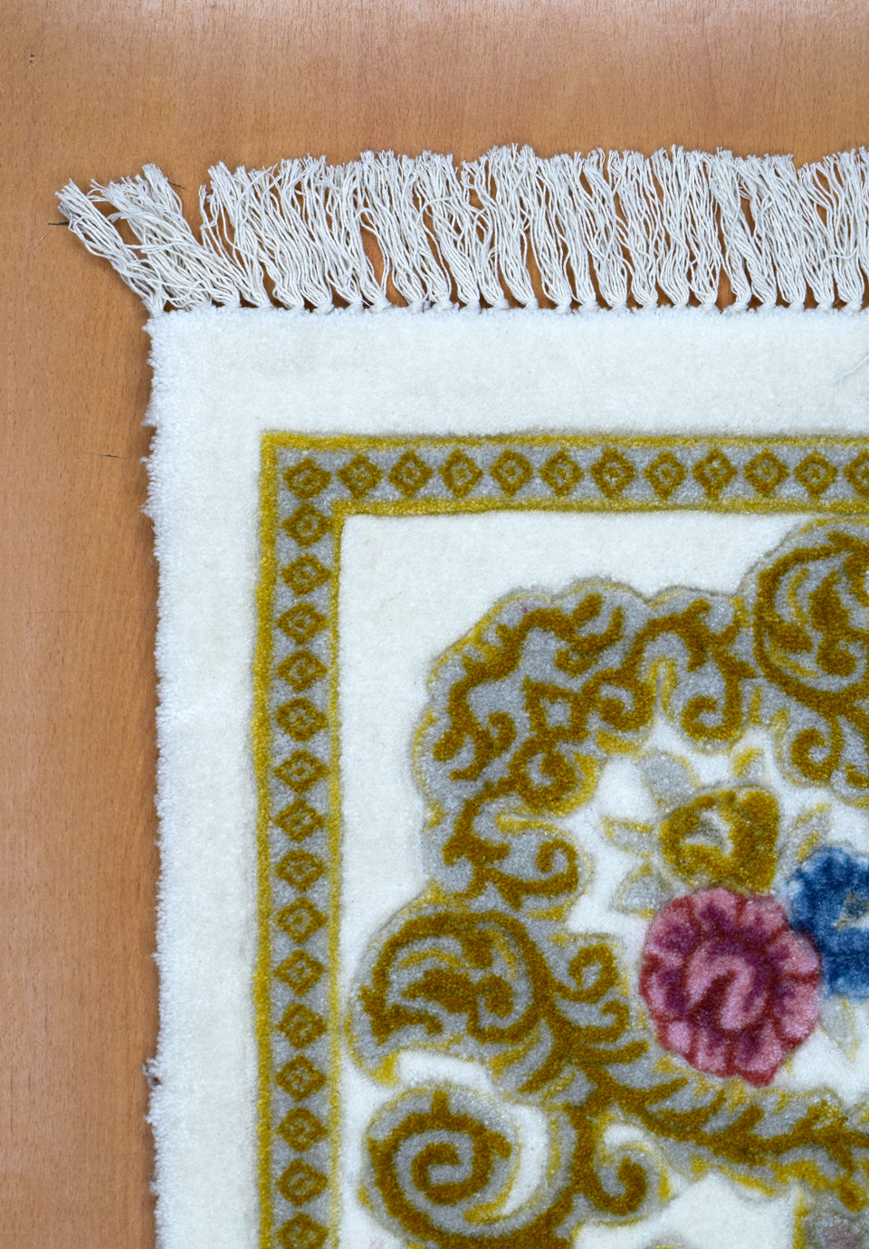 سجاد ماك كاربت شينويس بخامة نايلون متينة وتصميم عصري يناسب كل منزل، متوفر بمقاسات مختلفة.
MAC Carpet Chinois modern nylon rugs – stylish, durable, easy to clean.