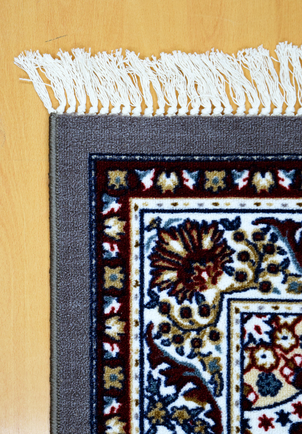 Mac Carpet Original with original Egyptian designs size: 133x190