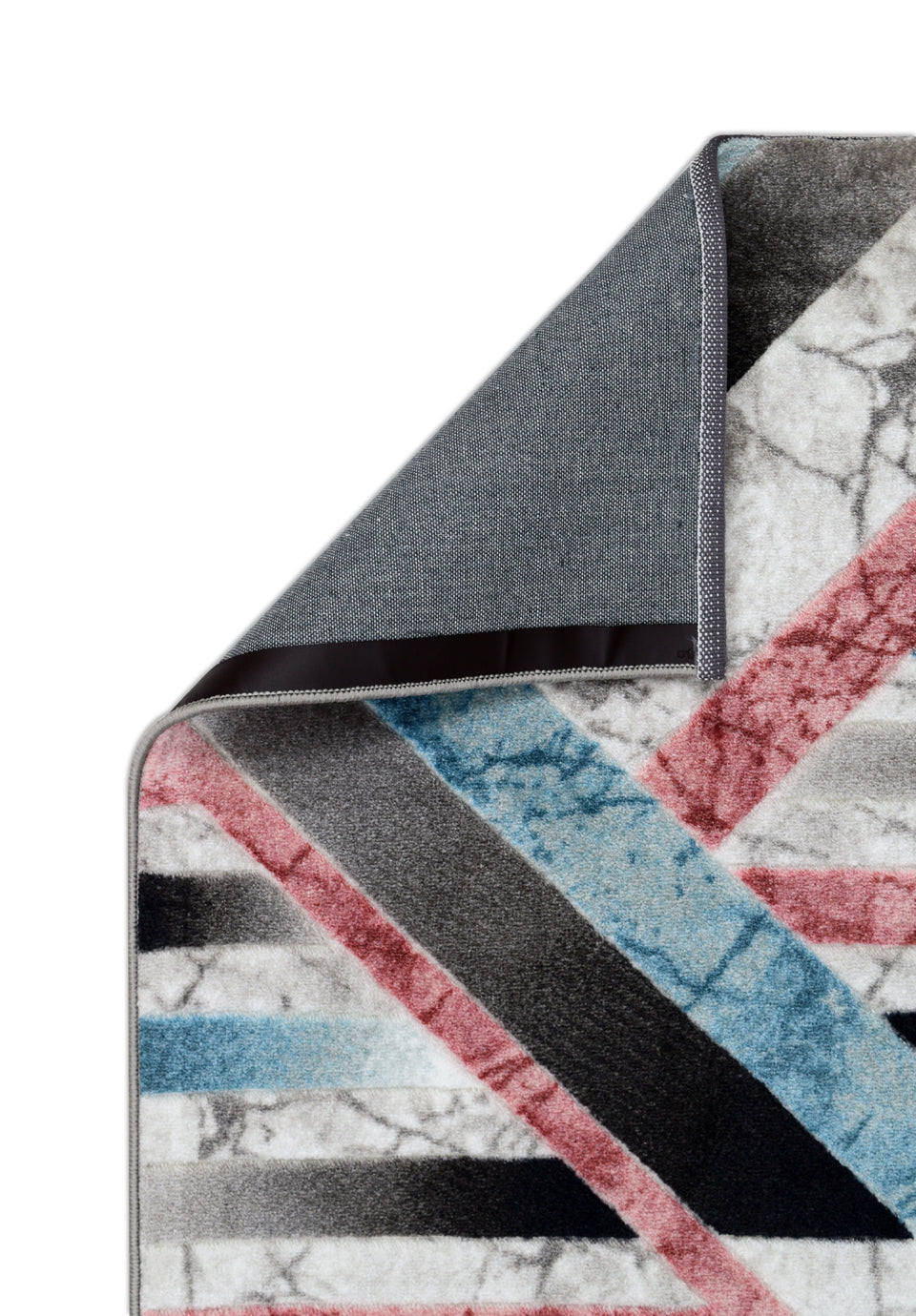 ممر كروز ثلاثي الأبعاد منحوت بخامة نايلون فاخرة وتصميم راقي لممراتك، اكتشفه الآن مع Cairo Drop – 3D Carved Runner Rug from Cairo Drop.