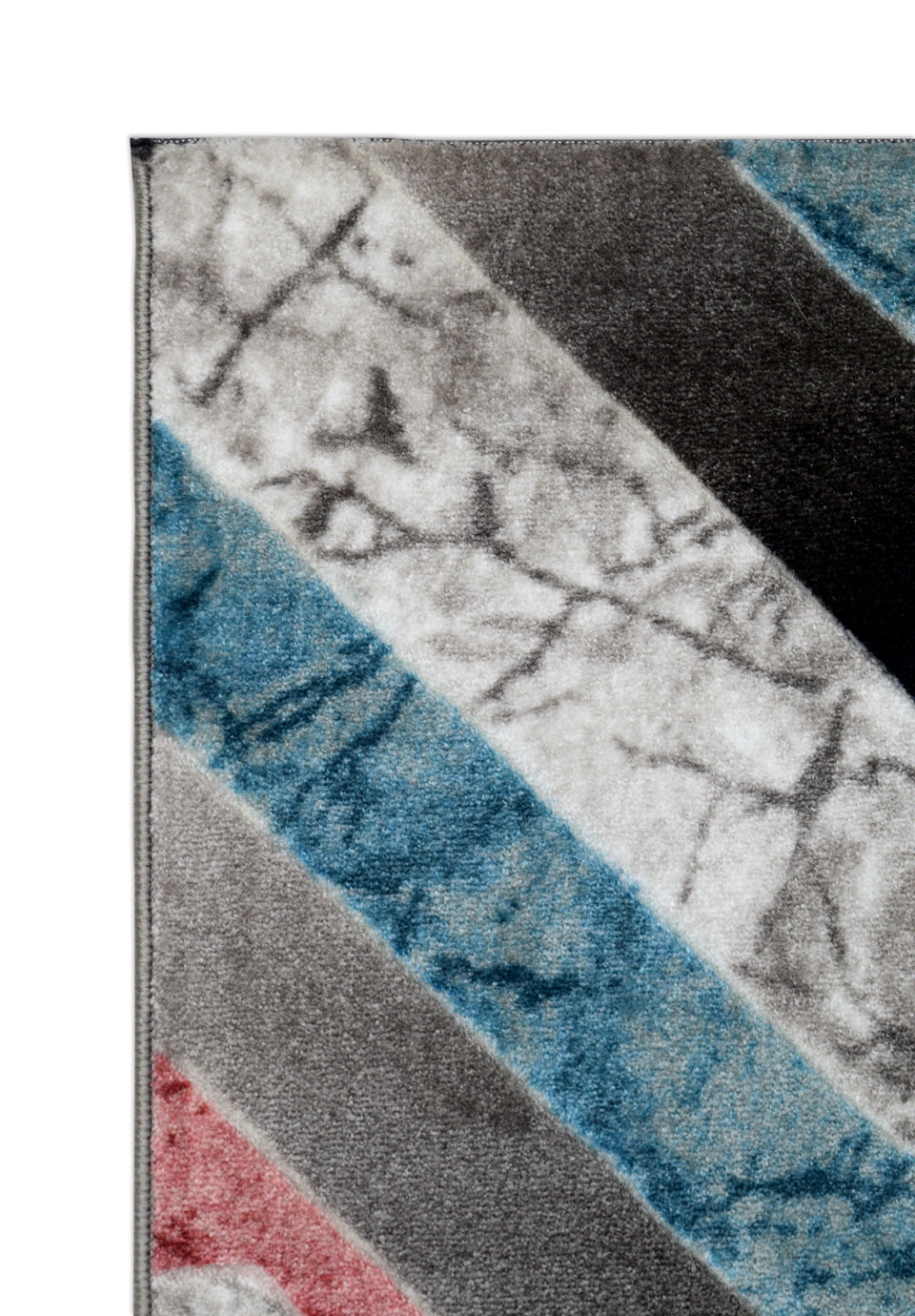 ممر كروز ثلاثي الأبعاد منحوت بخامة نايلون فاخرة وتصميم راقي لممراتك، اكتشفه الآن مع Cairo Drop – 3D Carved Runner Rug from Cairo Drop.