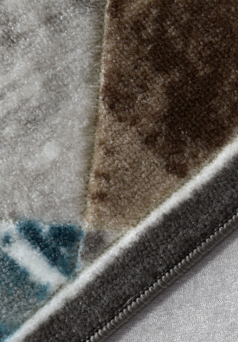 Cruz 161987-95 embossed carpet, size: 190x133 cm