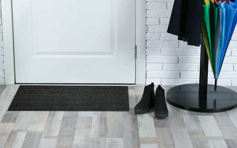 The door mats carpet set consists of two pieces size: 55x85 cm