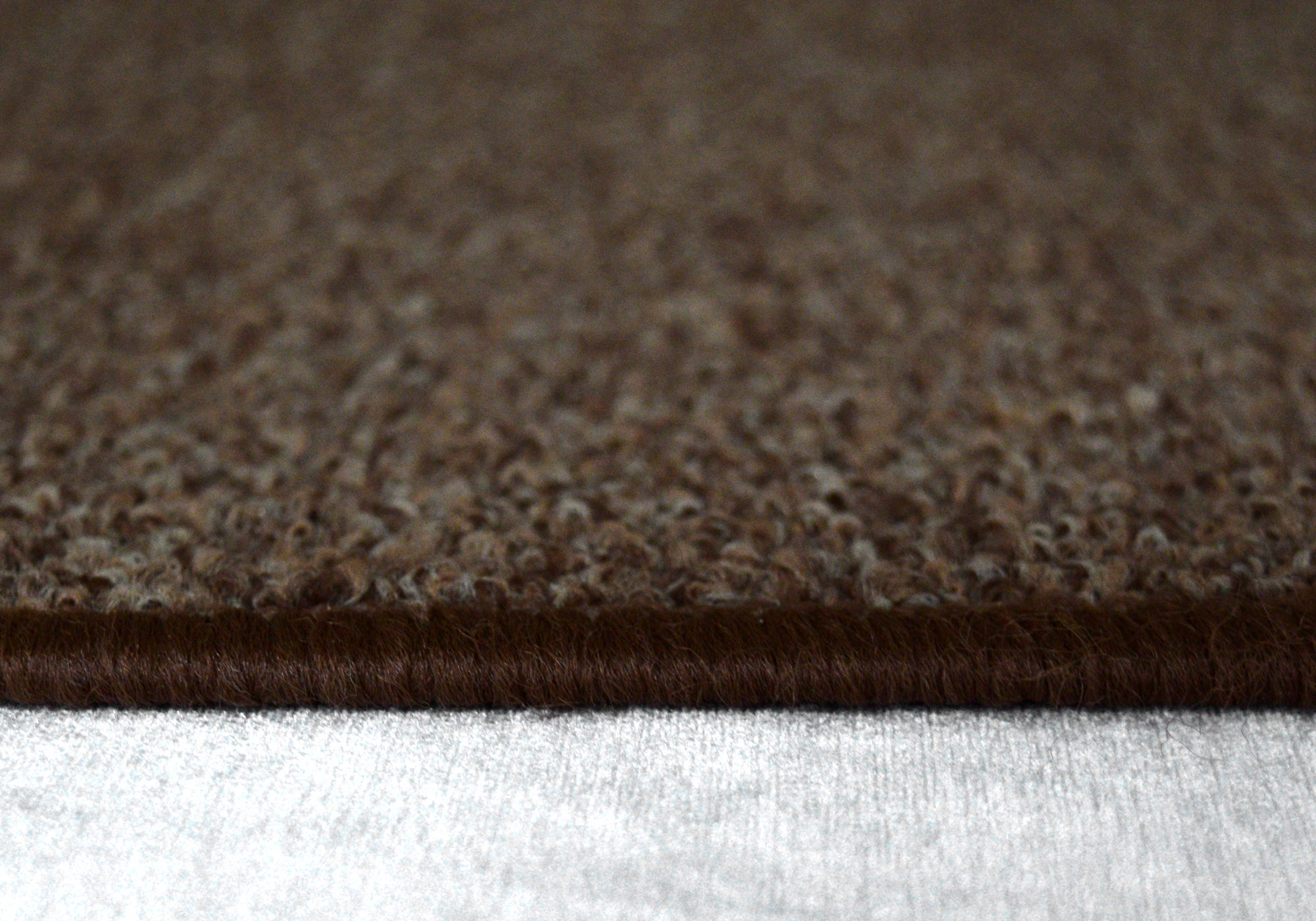 سجادة سابها ماك مقاس 137×200 سم من بولي بروبلين متينة وعصرية، بتوصيل وضمان من Cairo Drop.
Sabha Mak Rug 137x200 cm – Durable Polypropylene 