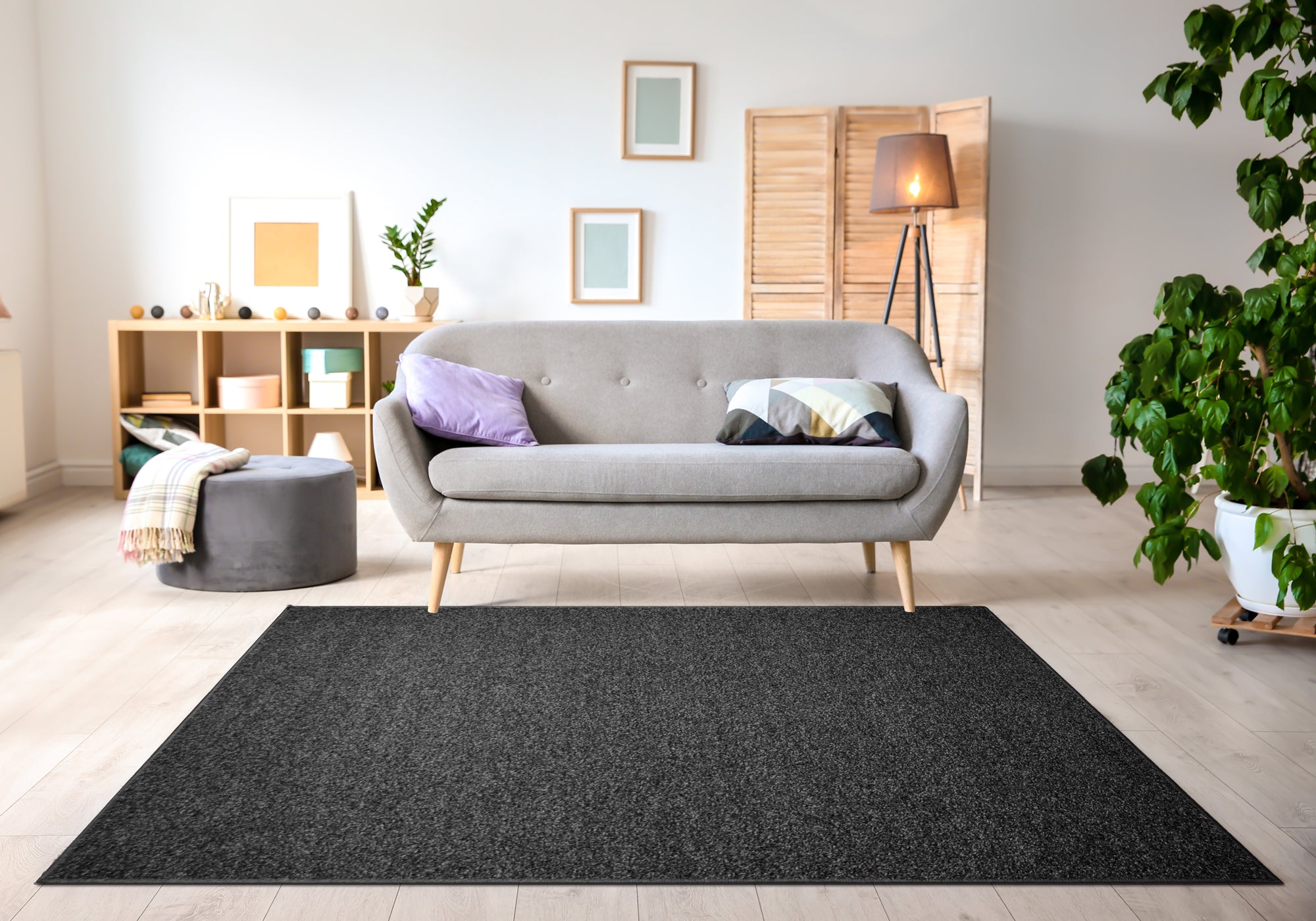 سجادة سابها ماك مقاس 137×200 سم من بولي بروبلين متينة وعصرية، بتوصيل وضمان من Cairo Drop.
Sabha Mak Rug 137x200 cm – Durable Polypropylene 