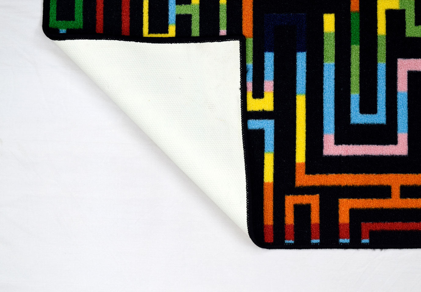 سجادة روزيتا بمظهر عصري ومقاس: 80×120 SKU:106440-98