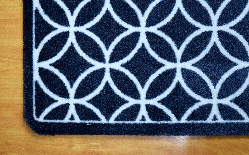 Modern Omega carpet, size: 50x75