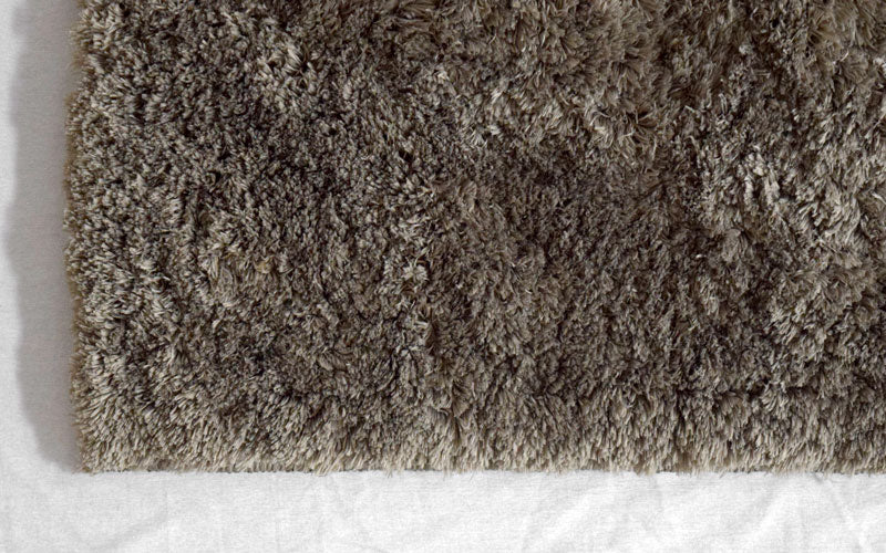 Ethereal Shaggy carpet set consists of 4 Pieces size: 160x230 + 2(80x150)  + 50x80