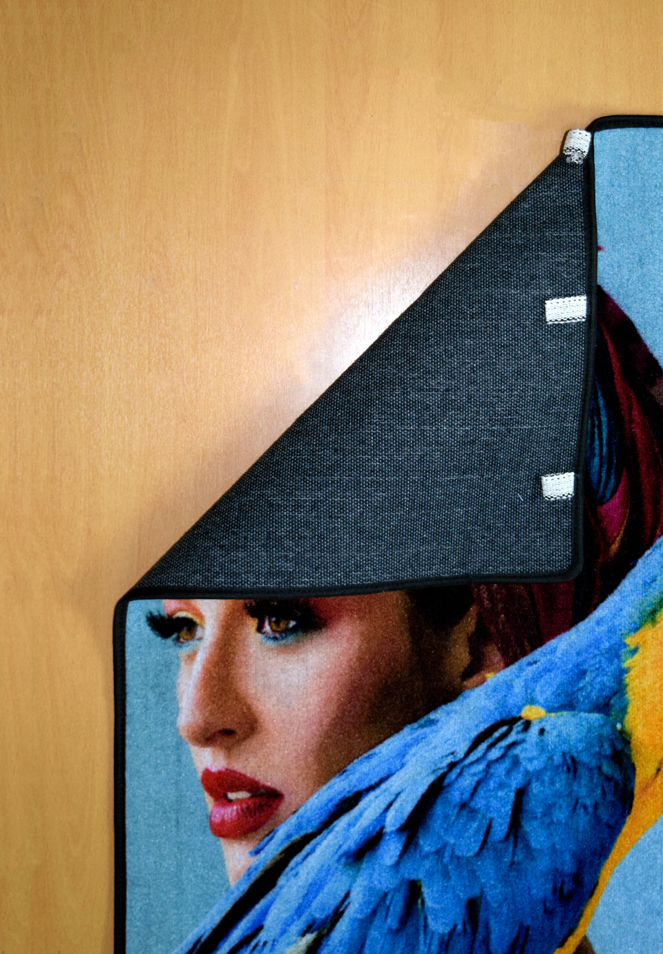 سجاد حائط ماك ساندي 600461-17001 بتصميم عصري وخامة نايلون متينة. wall carpet – modern nylon design with durable backing and fast delivery.