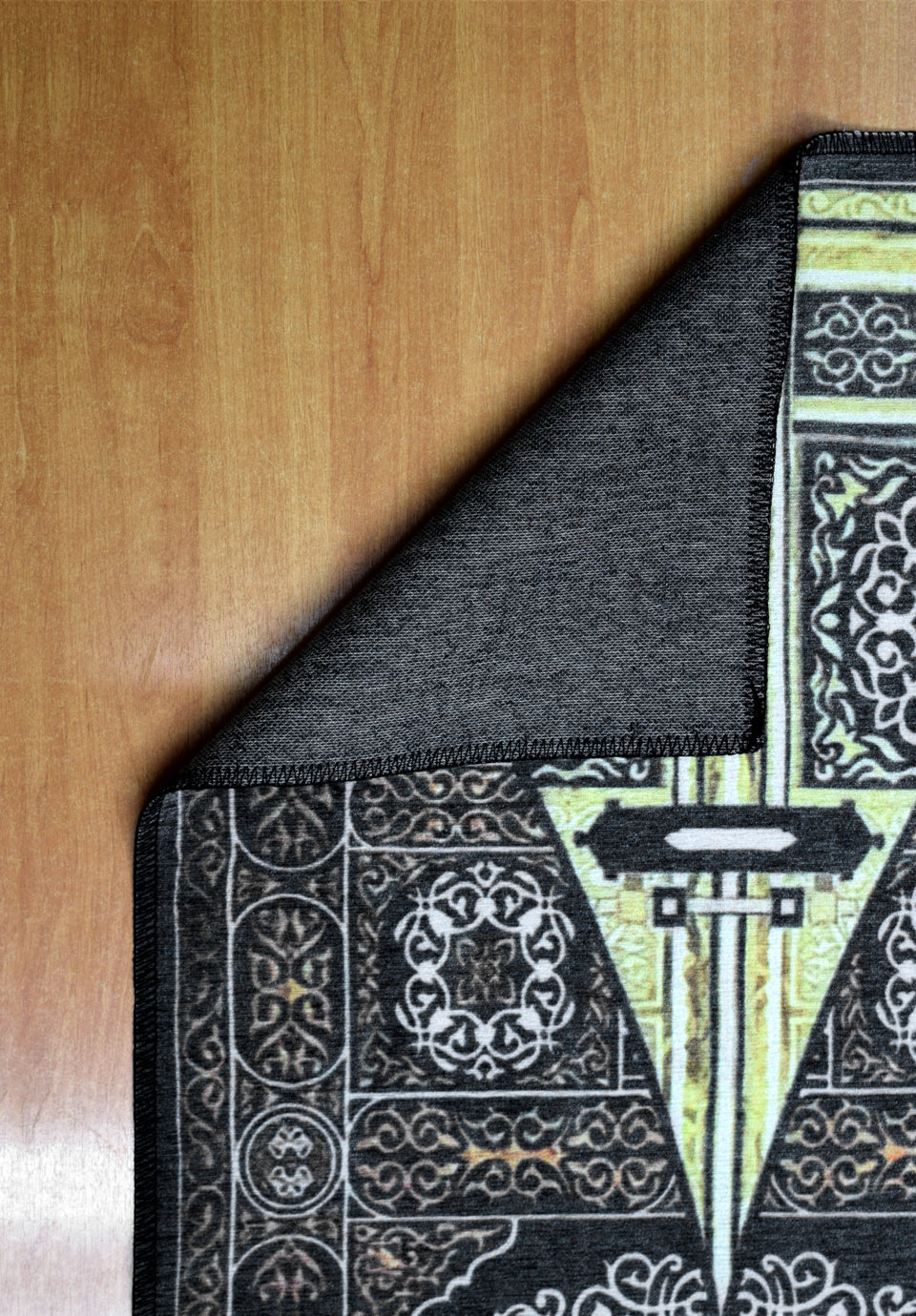 سجادة صلاة أرابيسك 611647-1001 بتصاميم مصرية أصلية