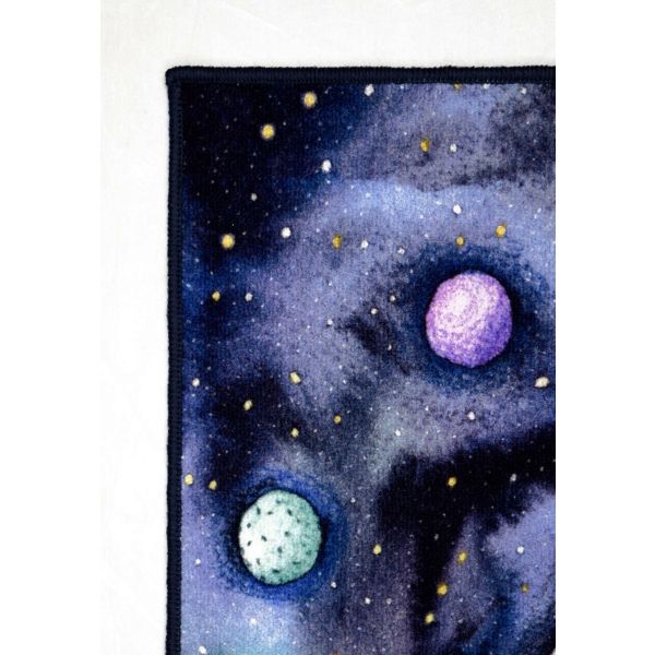 سجادة ميرا للأطفال مودرن من نايلون مانع للانزلاق، تصميم جميل مع توصيل سريع من Cairo Drop.
Mira kids rug, modern nylon with anti-slip base, stylish design, fast delivery