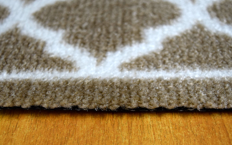 Modern Omega carpet, size: 50x75