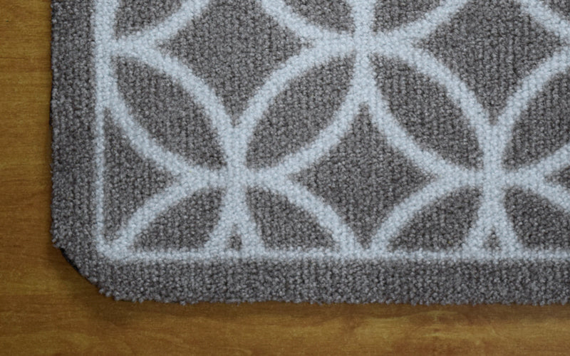 Modern Omega carpet, size: 50x75