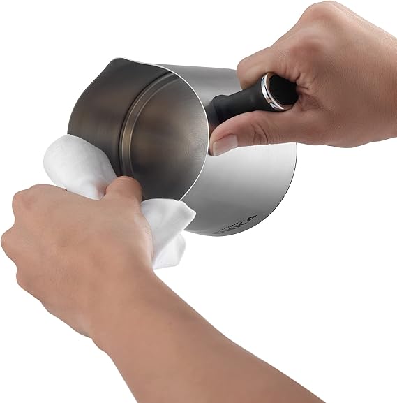 ماكينة ارزوم اوكا لتحضير القهوة التركية بسعة 4 أكواب، قدرة 480 واط، تصميم معدني فضي/ذهبي، مزودة بمستشعرات أمان وخزان قابل للإزالة مع ضمان سنة.