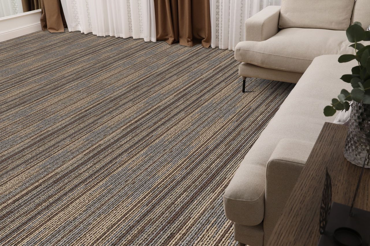 بلاطات موكيت 609149-1001 ممشط من Cairo Drop، تصميم عصري وخامة متينة مع توصيل سريع – Stylish durable carpet tiles with fast delivery.