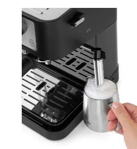 اشتري ماكينة قهوة delongi ستيلوسا 1100 وات، ضغط 15 بار، لتحضير الإسبريسو من البن المطحون. تصميم أنيق أسود/فضي مع ضمان سنة وتوصيل سريع من Cairo Drop.