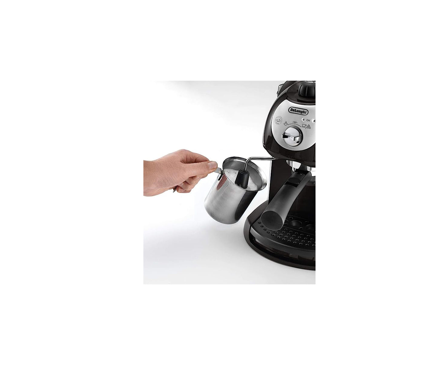 Delonghi Pump Espresso and Coffee Machine, Black - EC221