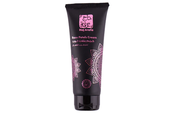 كريم بتلات الورد حج عرفة يمنح ترطيبًا وتفتيحًا طبيعيًا برائحة ورد منعشة. Hag Arafa Rose Petals Cream brightens and hydrates your skin naturally with rose fragrance.