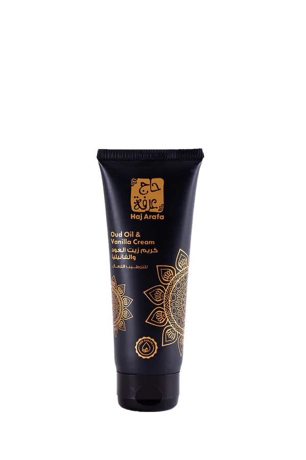كريم زيت العود والفانيليا حج عرفة لترطيب وتفتيح البشرة ، يمنحك نعومة وانتعاشًا . Hag Arafa Oud & Vanilla Cream deeply nourishes and brightens your skin.