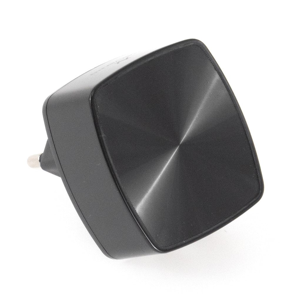 شاحن لافينتو MP106 مزدوج USB بمخرج 3.1A لتجربة شحن سريعة وآمنة لجميع الهواتف والأجهزة اللوحية. Dual USB Euro Plug charger 3.1A by L'avvento.