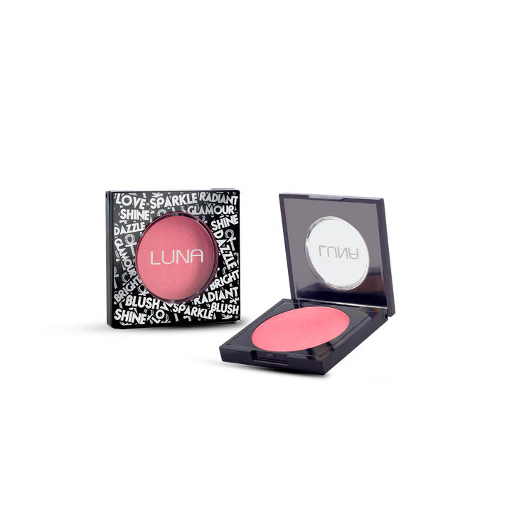 بلاشر لونا ثلاثي الأبعاد يمنحك لمسة ناعمة ومظهر طبيعي يدوم طوال اليوم مع تغطية lasts all day with medium coverage for all skin types.