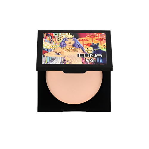 قلم تمييز لونا ثلاثي الأبعاد يمنحك إشراقة مثالية بتركيبة تناسب الجاف والرطب لإطلالة طبيعية أو لامعة Luna 3D Highlighter Dry & Wet for radiant, glowing skin anytime.