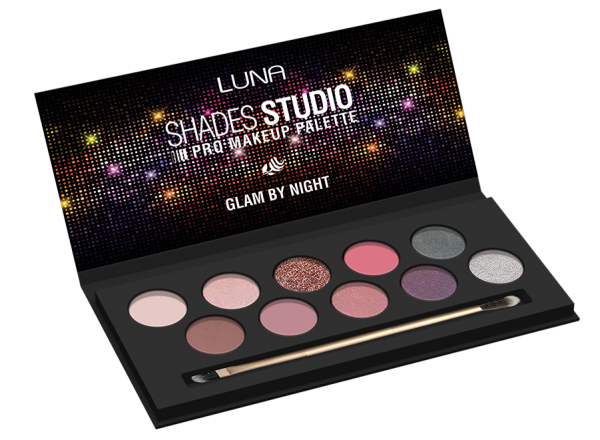 استوديو لونا شيدز جلام باي نايت يقدم عشرة ألوان ظلال عيون غنية تدوم طويلاً Luna Shadows Studio Glam by Night gives 10 rich, lasting eye shades.